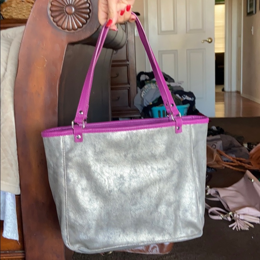 Reversible Tote - Picture 3 of 4